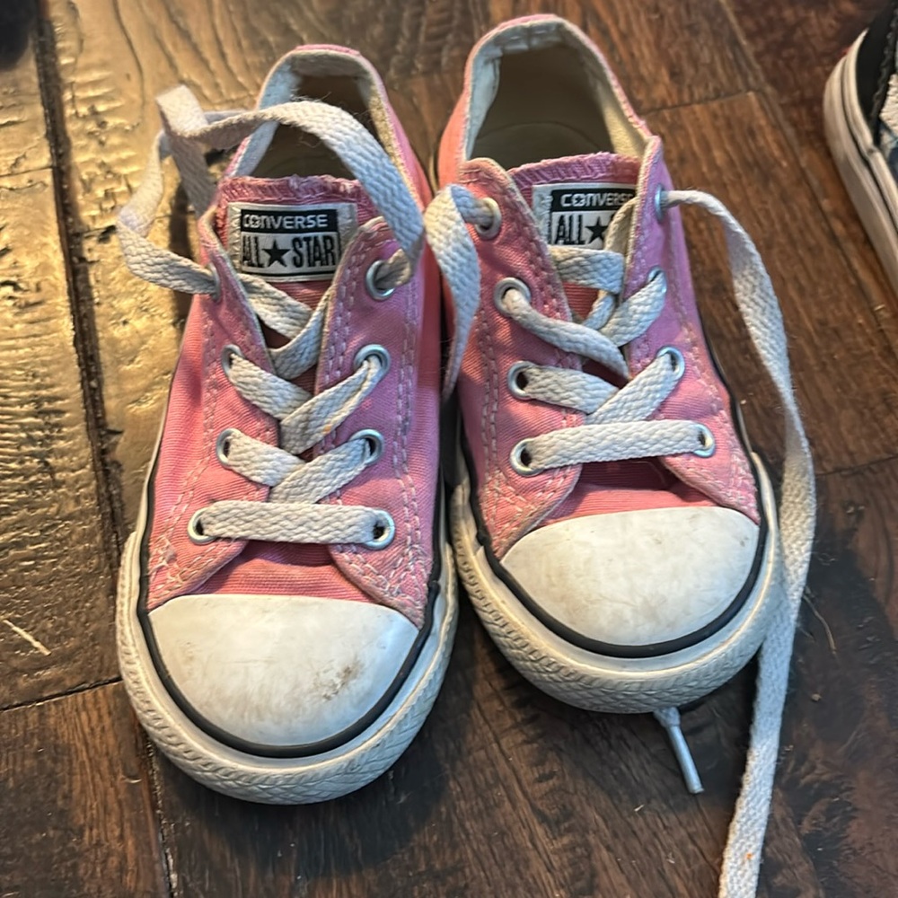 Converse Size 8
